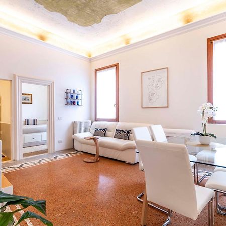 Ca' Pestrin Suite House - San Marco Square Venedig Eksteriør billede