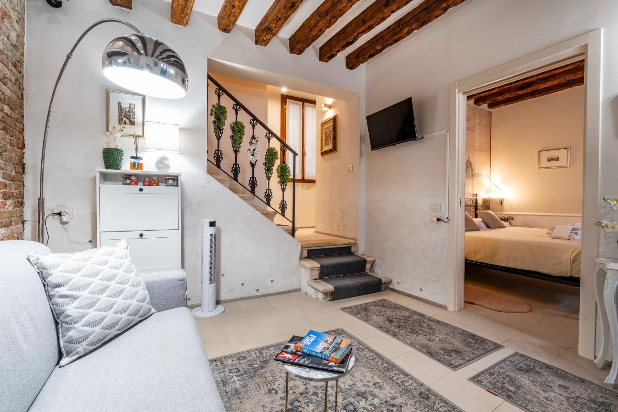 Ca' Pestrin Suite House - San Marco Square Venedig Eksteriør billede